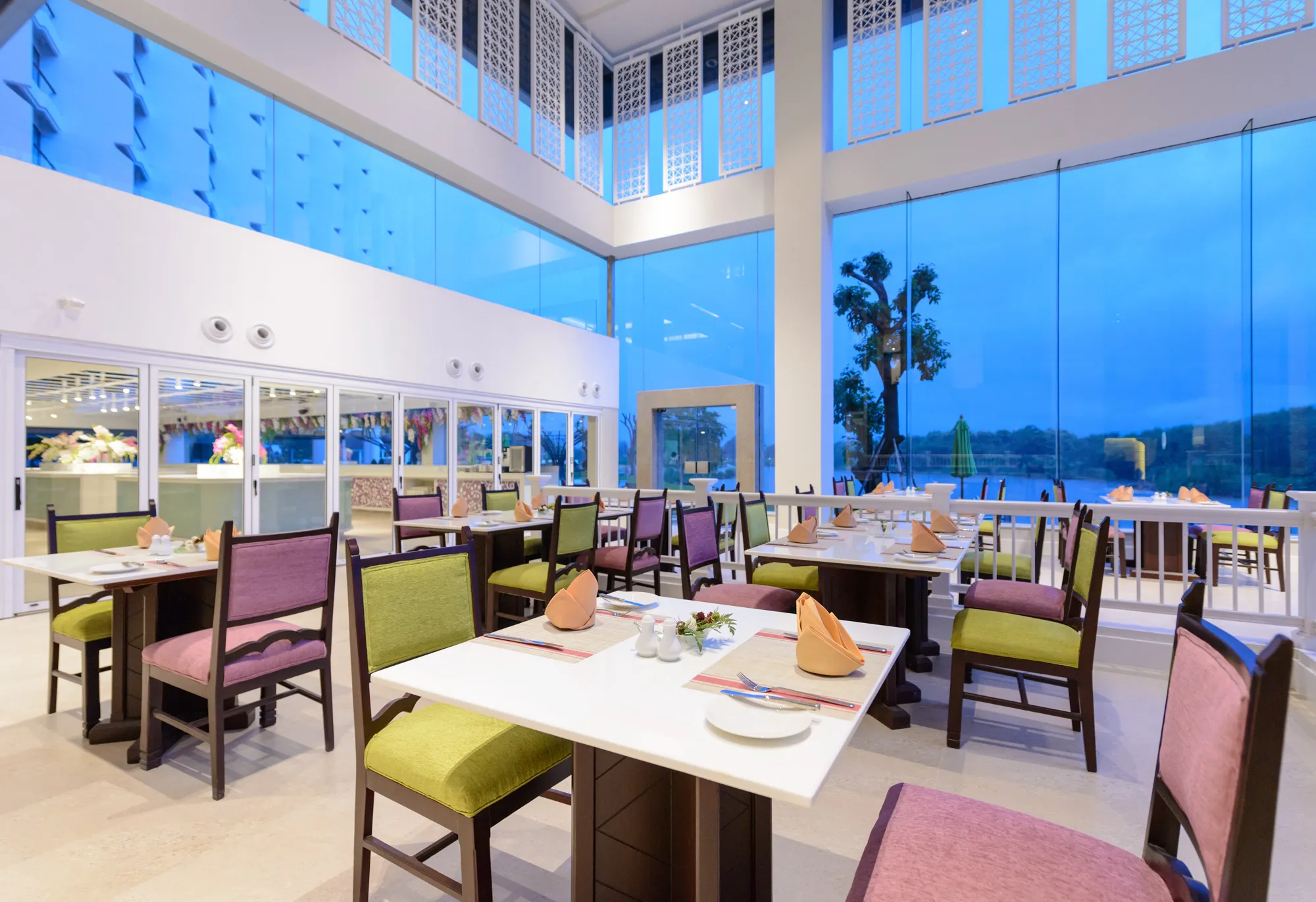 Blossom Restaurant 