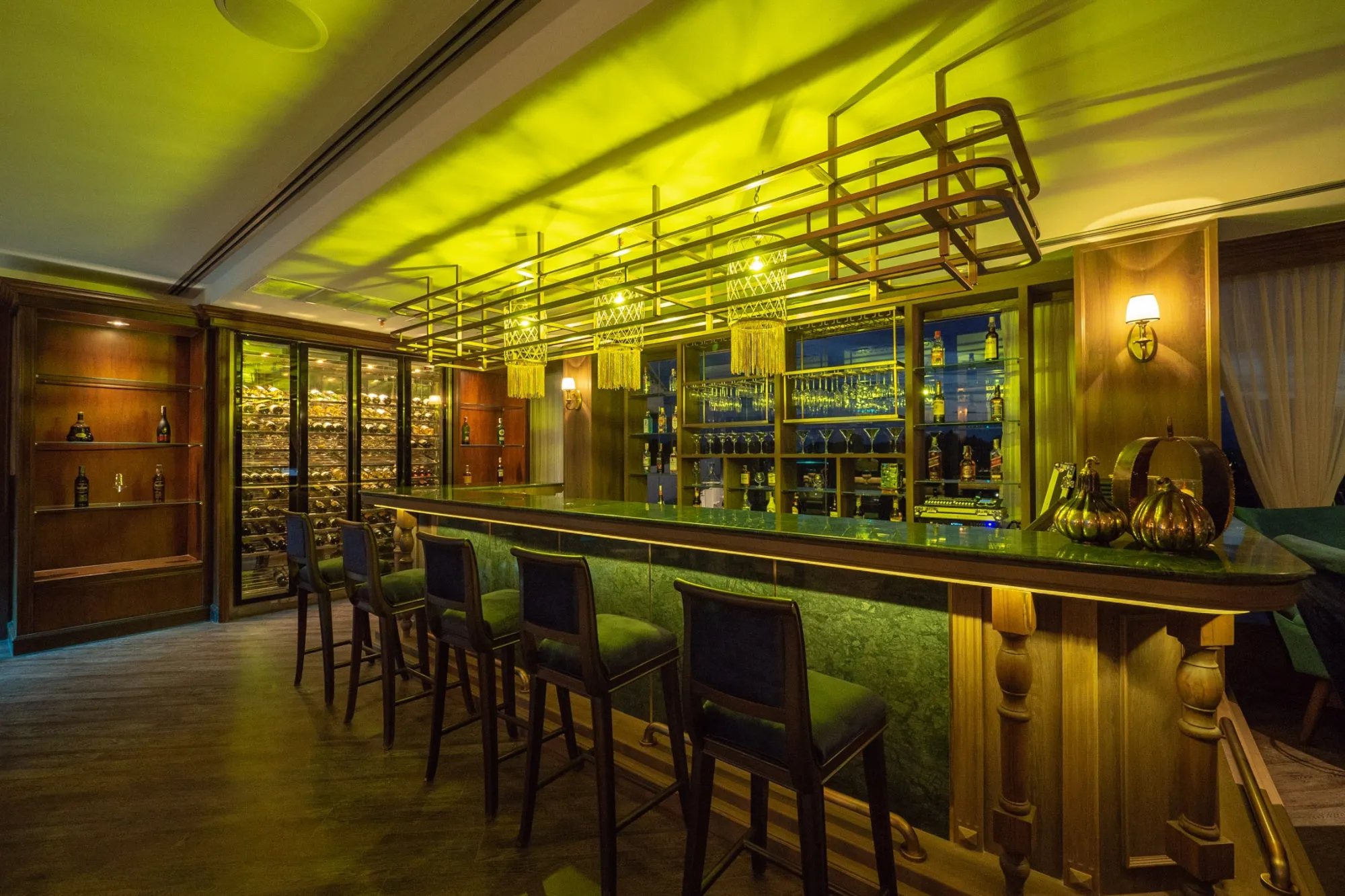 The Peak Wine & Grill 