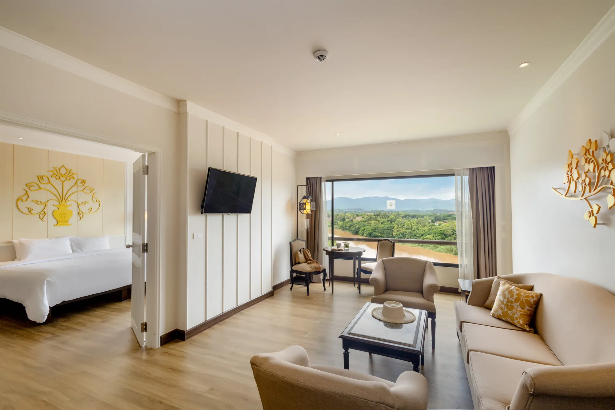 Riverie Suite